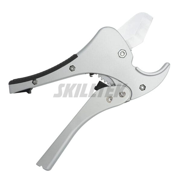 Professional Ratchet Action PVC Pipe Cutter - Image 5