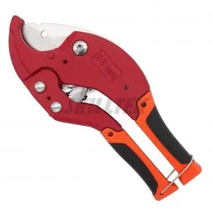 Effortlessly cut plastic pipes up to 36mm with the Heavy Duty Ratchet Action Pipe Cutter. Safe, durable, and ergonomic. Made in Taiwan.